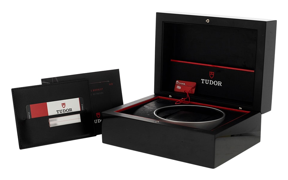 Tudor Heritage Chronograph M70330B-0001